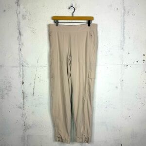 Athleta Chelsea Cargo Cloth Lined Utility Pants Legging Cream 14T